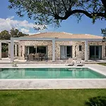 Gerakas Luxury